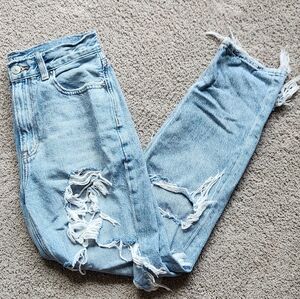 American Eagle Distressed Light Wash Mom Jeans, Size 2 Regular